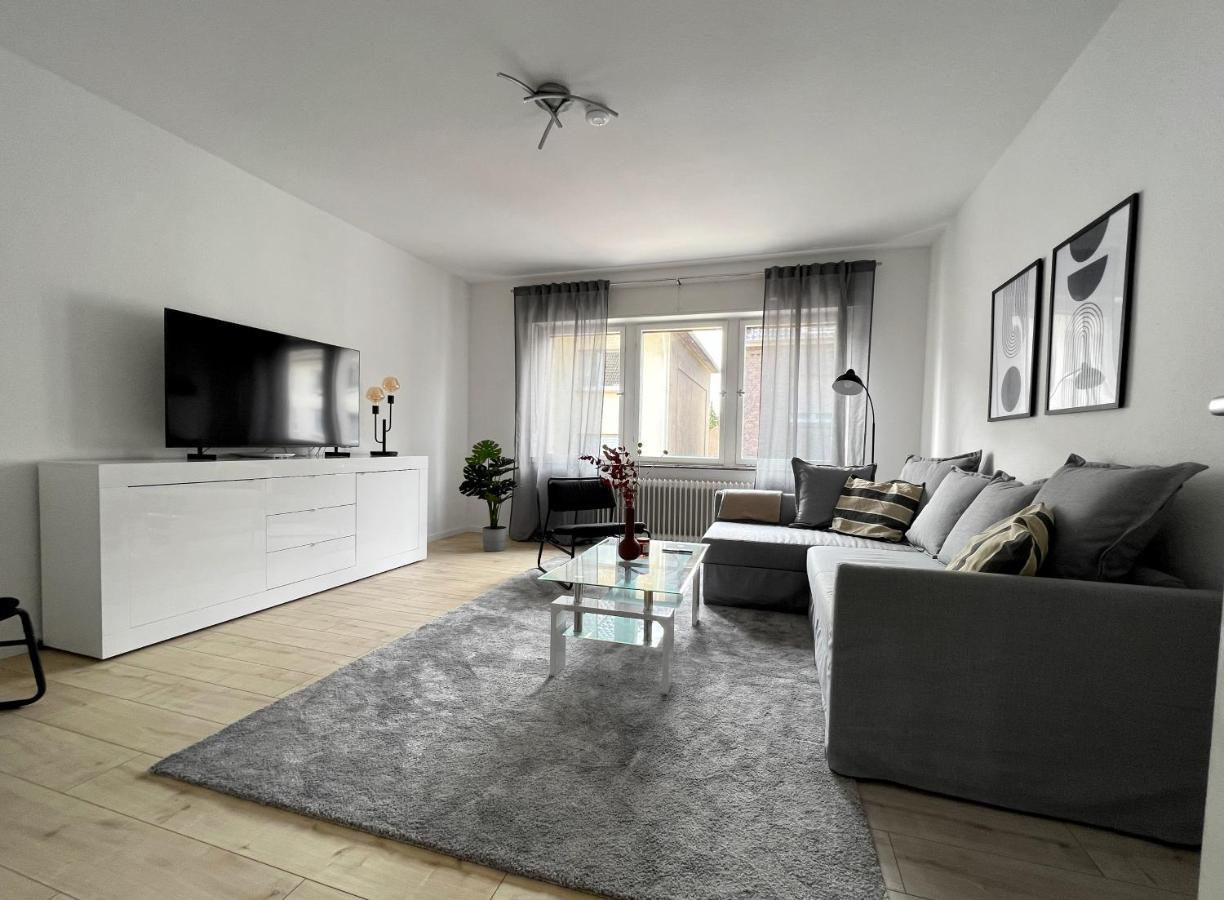 Апартаменты One Bed And One Sofa Bed, Self Check In, Invoice Мёнхен-Гладбах Экстерьер фото